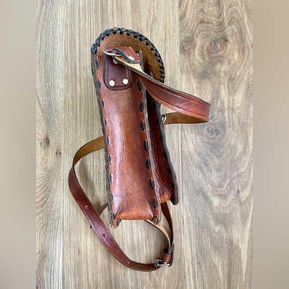 Vintage Handmade Tooled Mandala Brown Leather Crossbody / Shoulder Bag EUC - Picture 6 of 7